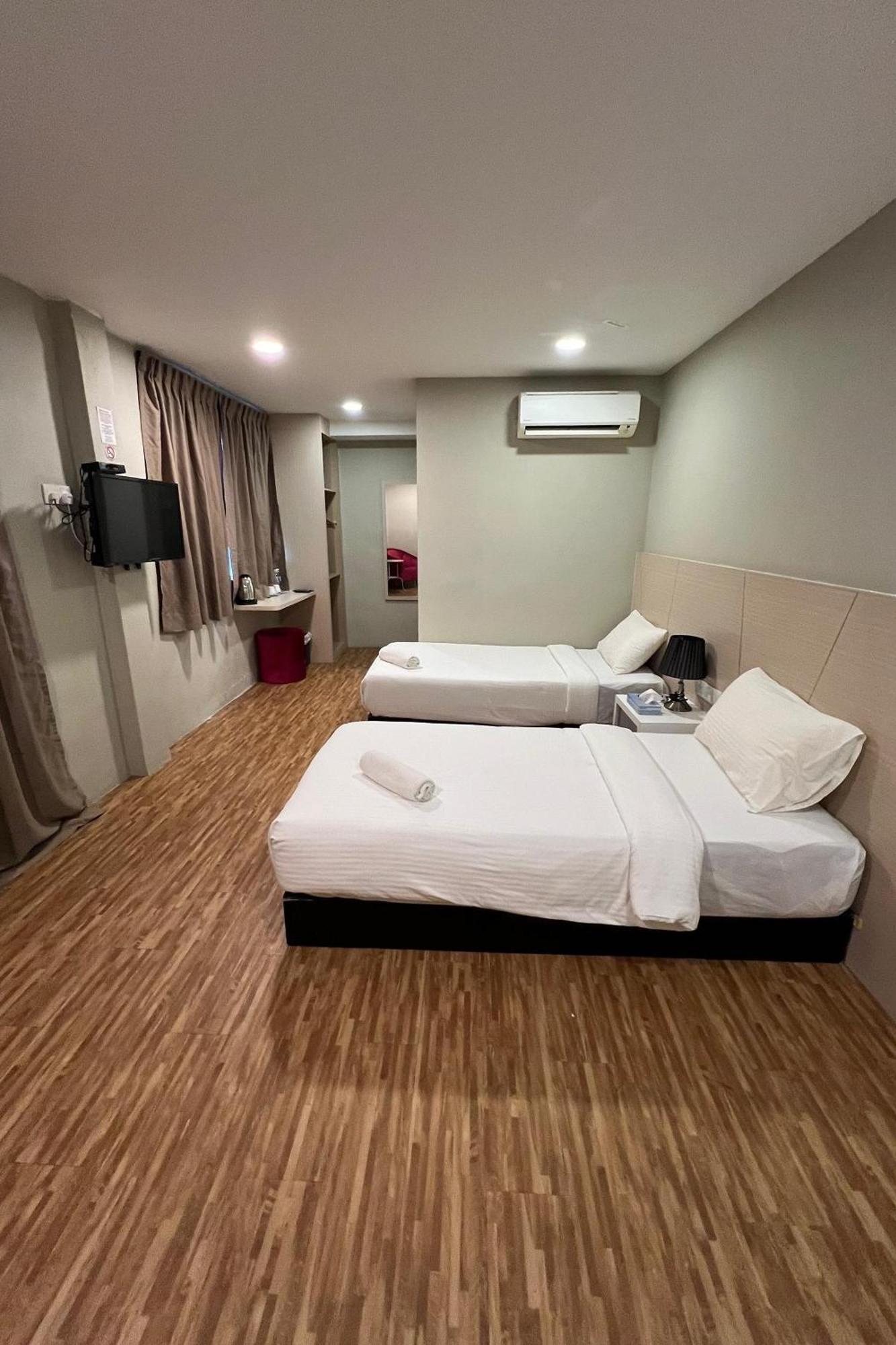 Princess Hotel Pontian Pontian Kecil Eksteriør billede