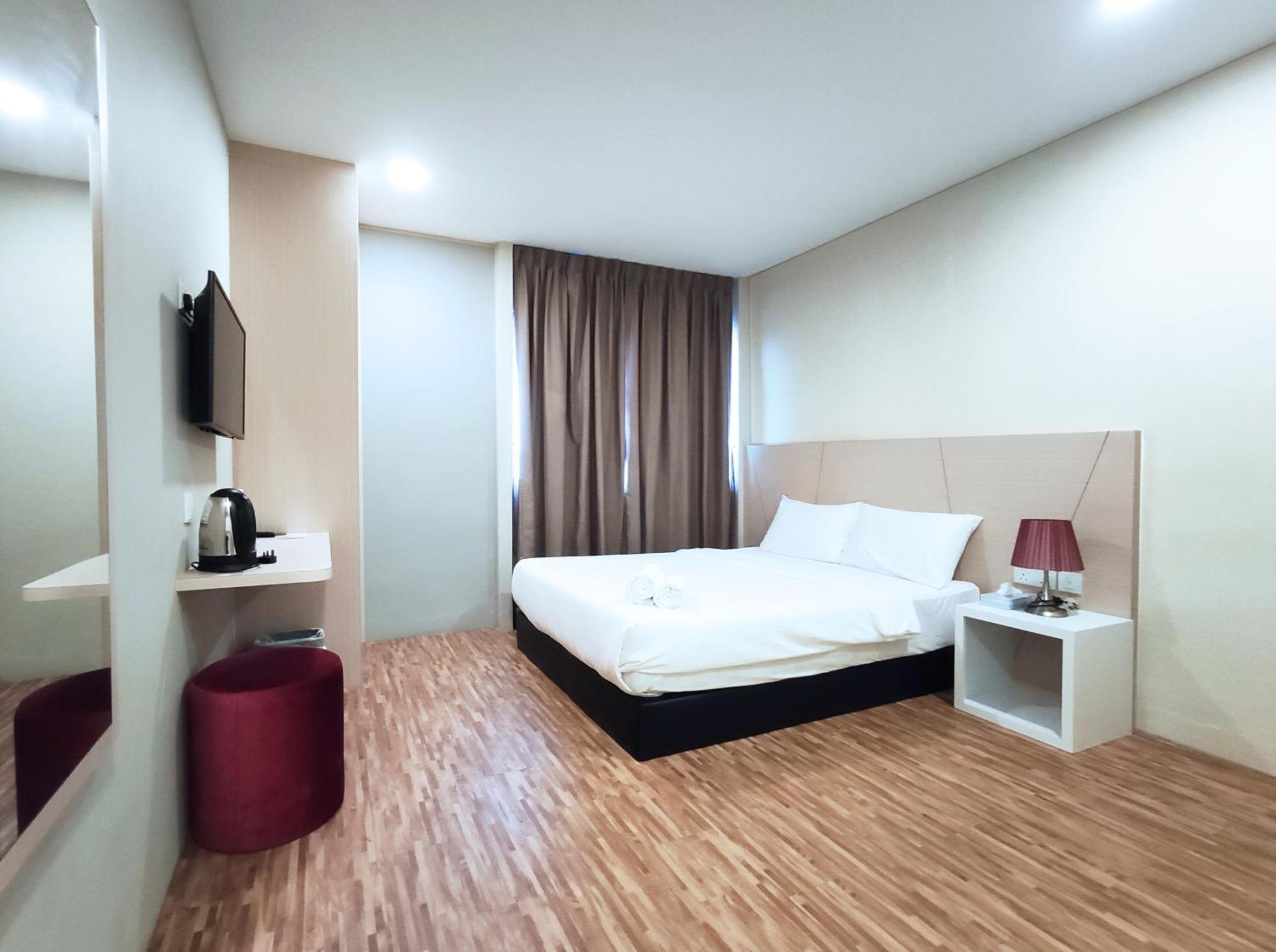 Princess Hotel Pontian Pontian Kecil Eksteriør billede